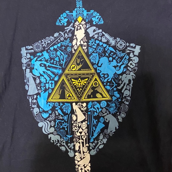 Blue Zelda T-shirt size Medium - Picture 2 of 3